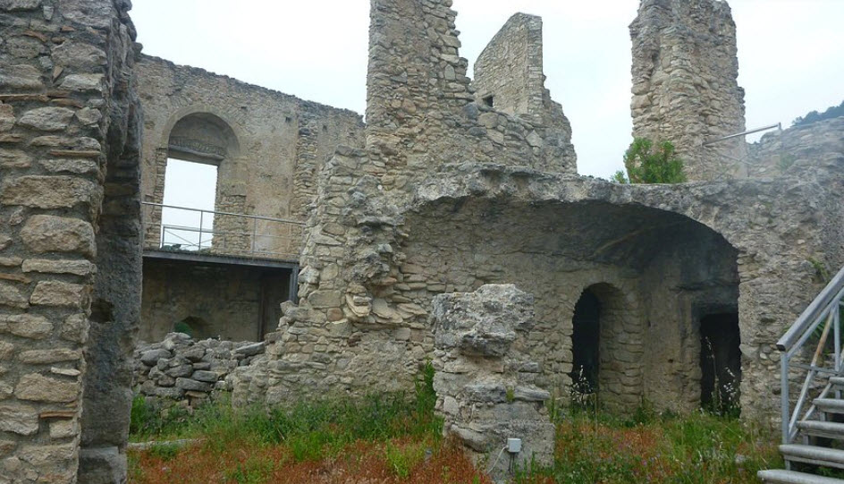 Castel Litiano (Rovine), Italy